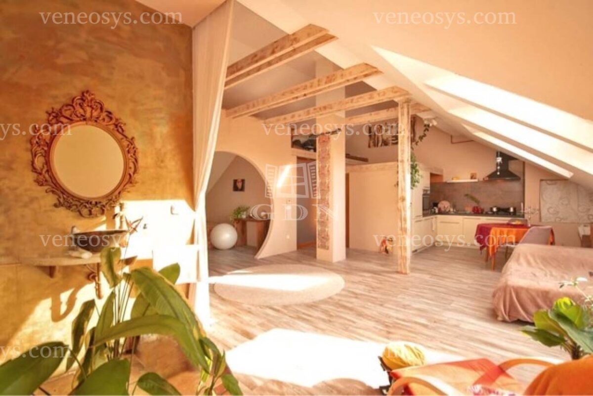 Loft na poddaszu, XV. dzielnica Budapesztu