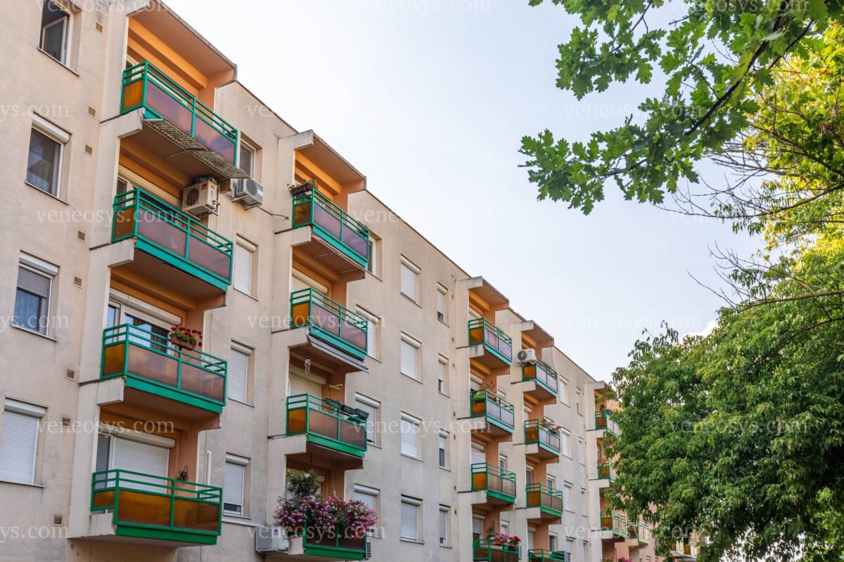 Ulica Kossutha, XV. dzielnica Budapesztu