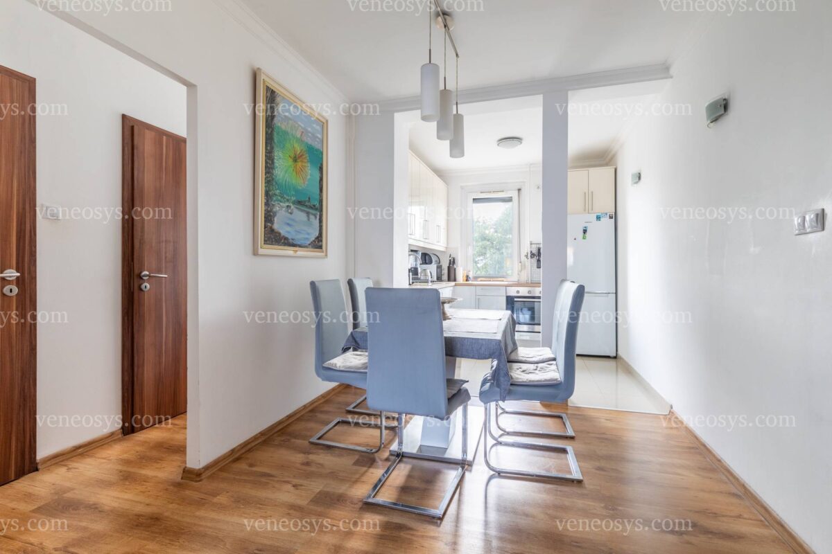 Ulica Kossutha, XV. dzielnica Budapesztu