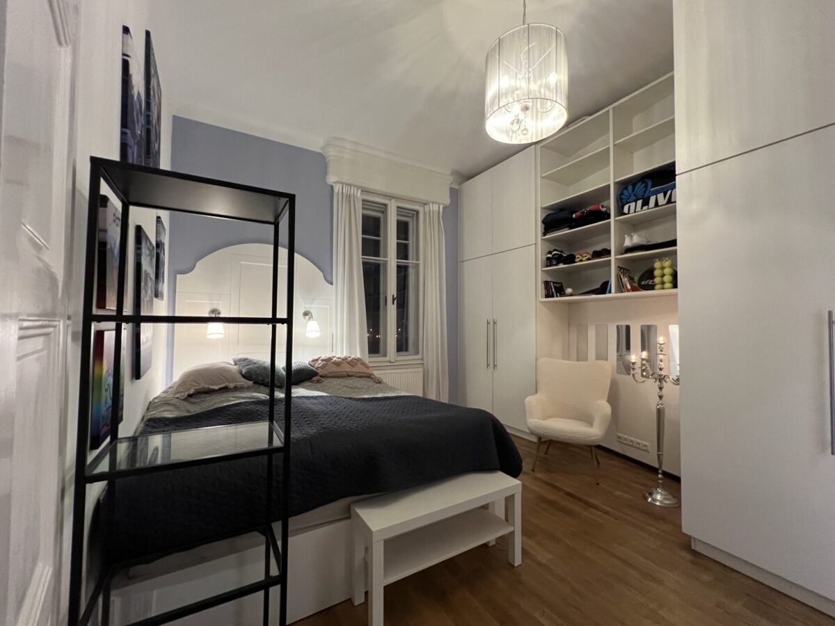 Przy ulicy Királyi Pál, V. dzielnica Budapesztu