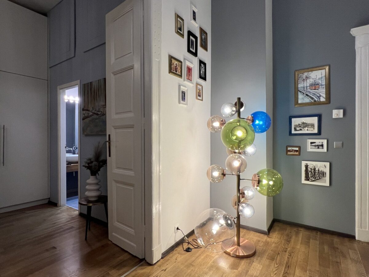 Przy ulicy Királyi Pál, V. dzielnica Budapesztu