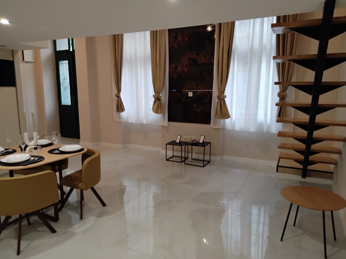 Przy ulicy Kecskeméti, V. dzielnica Budapesztu