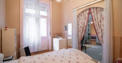 Przy ulicy Falk Miksa, V. dzielnica Budapesztu