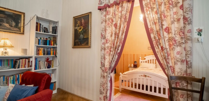 Przy ulicy Falk Miksa, V. dzielnica Budapesztu