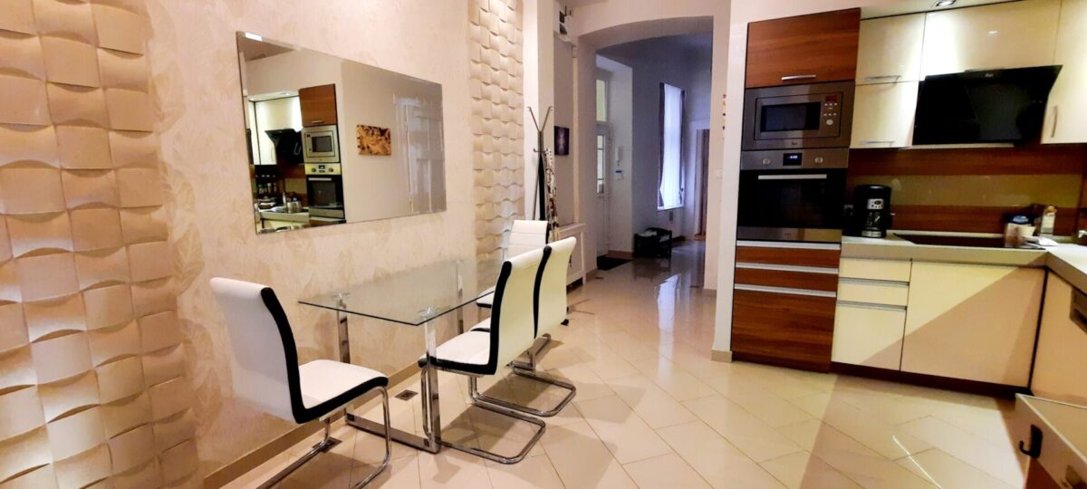 Na ulicy antykwariatów w V. dzielnicy Budapesztu