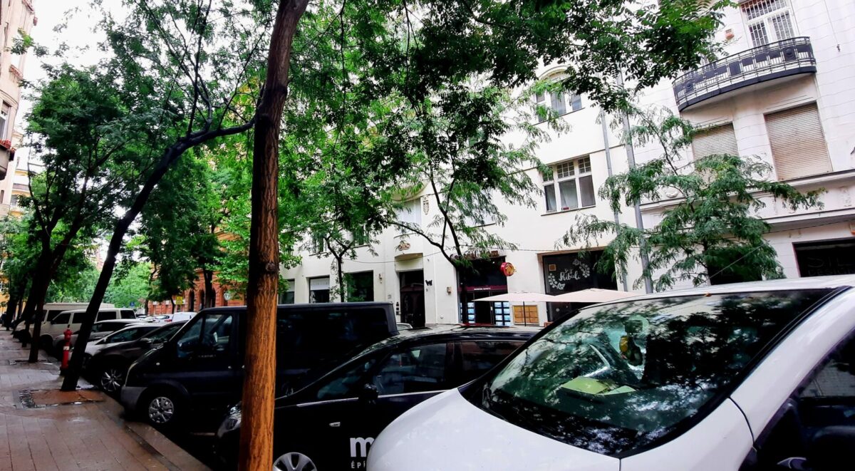 Na ulicy antykwariatów w V. dzielnicy Budapesztu