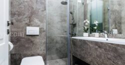 Na ulicy Alkotmány w V. dzielnicy Budapesztu