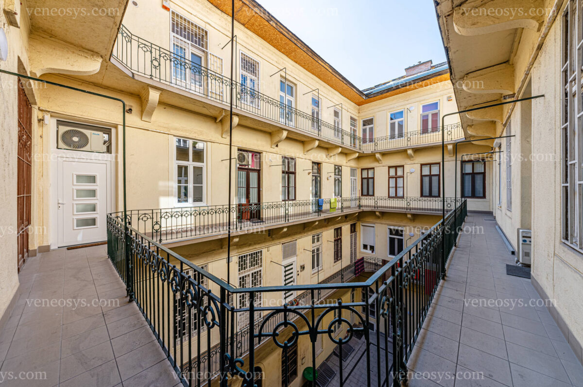 W pobliżu Hali Targowej w V. dzielnicy Budapesztu